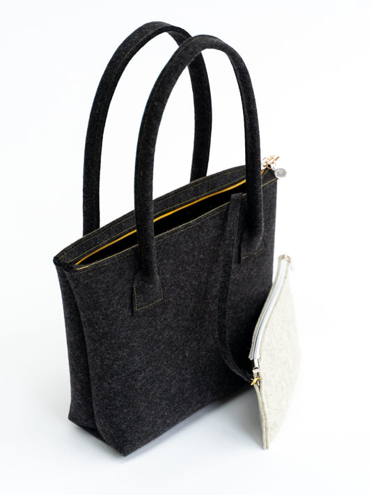 FINE FELT *G* Shoulder-Bag in Tulpenform, anthrazit-meliert