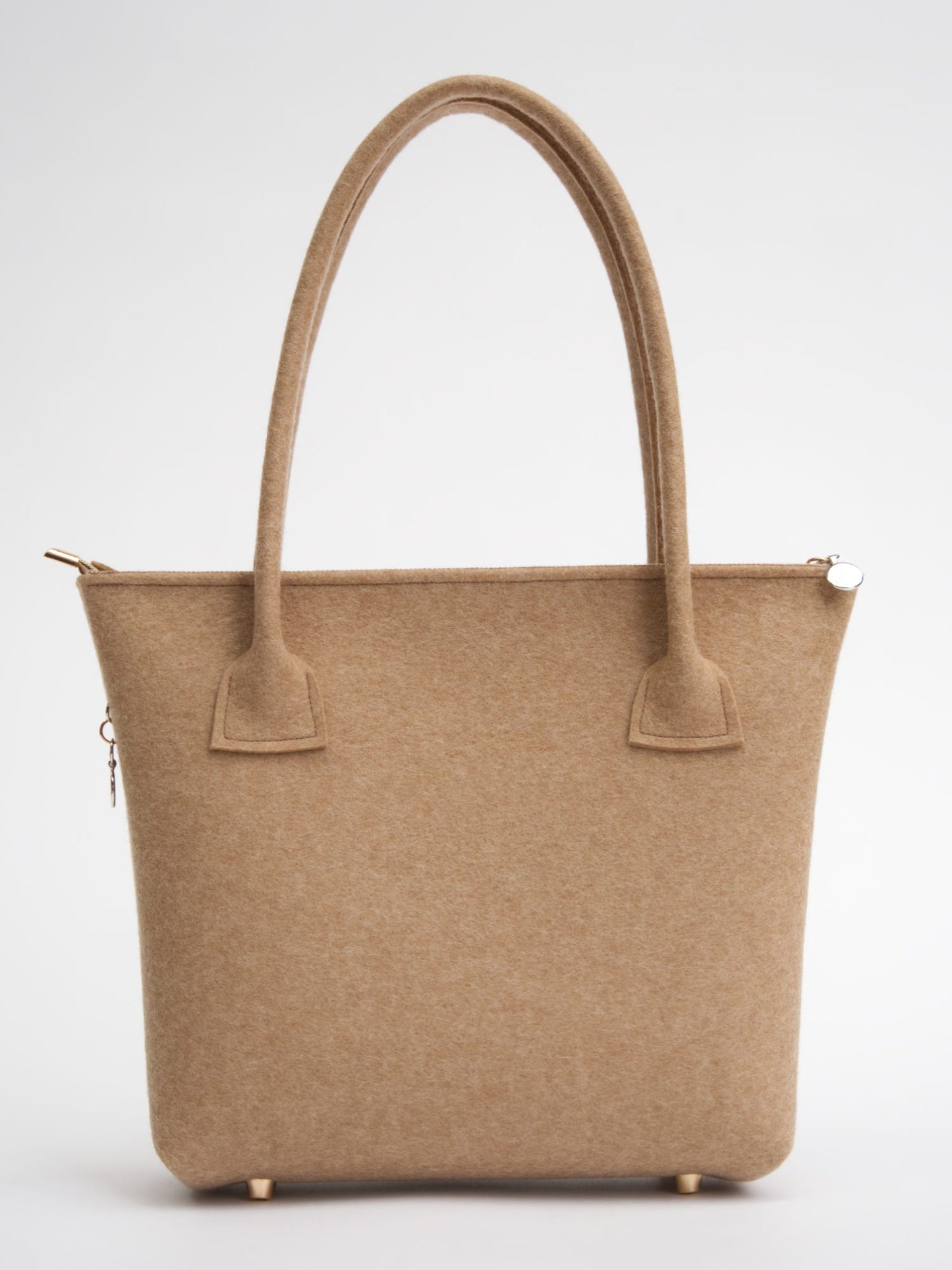 FINE FELT *G* Shoulder-Bag in Tulpenform, karamell