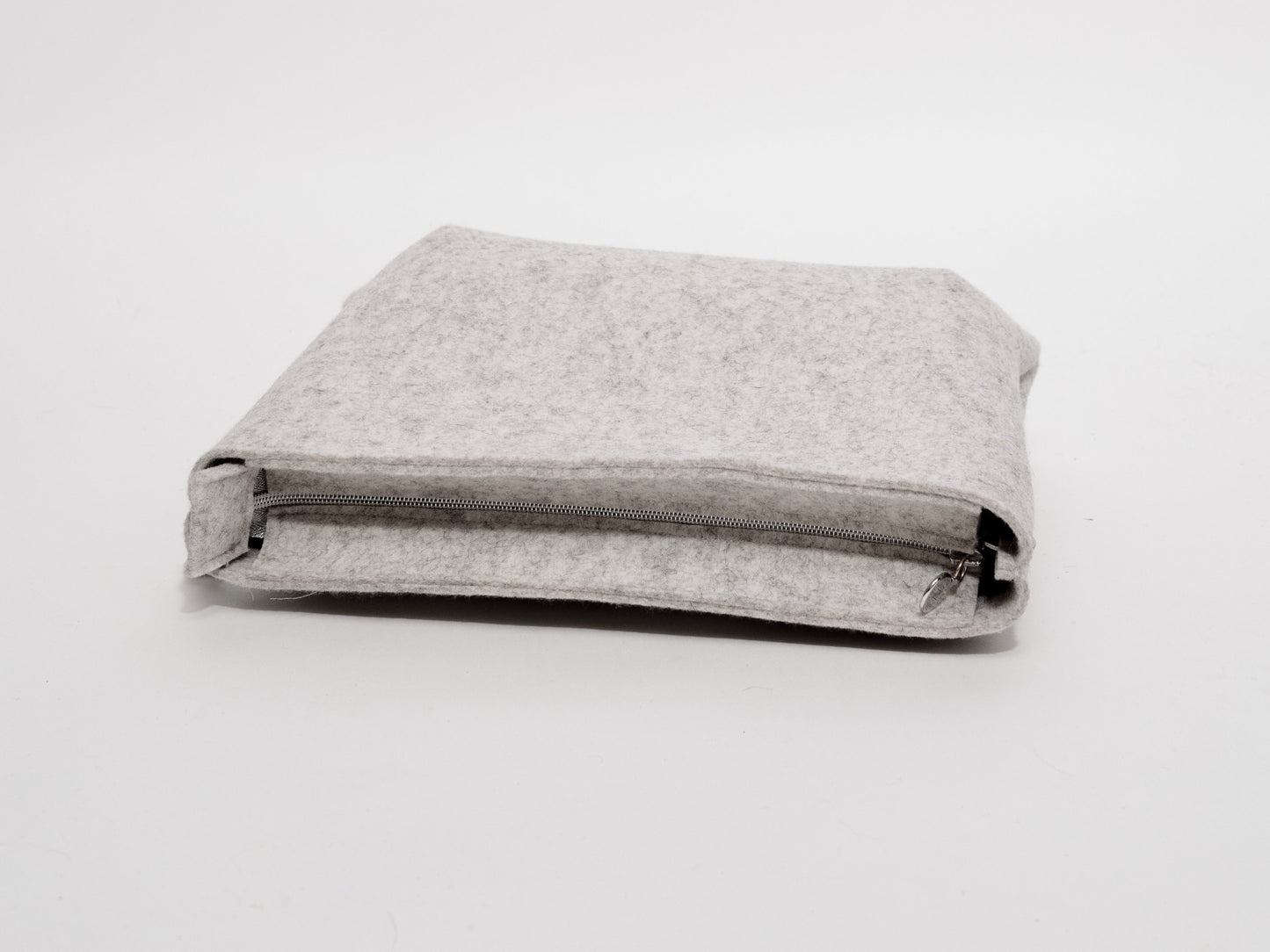 FINE FELT *C* die Cross-Body-Bag, hellgrau-meliert