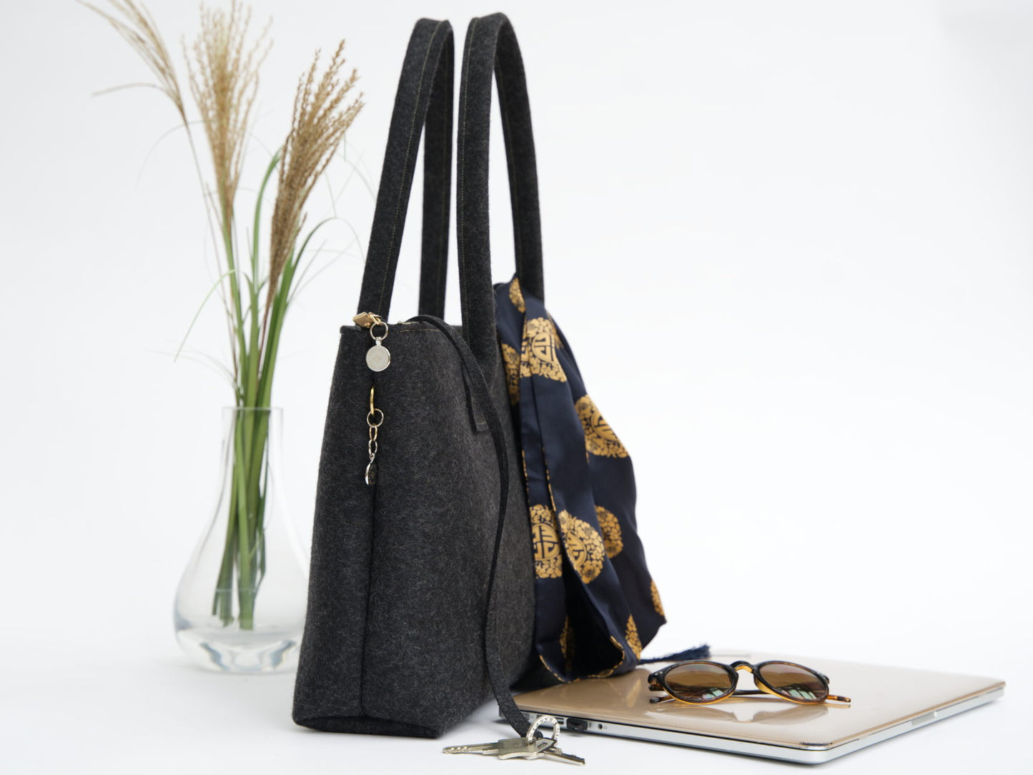 FINE FELT *F* die Business Shoulder-Bag, anthrazit-meliert