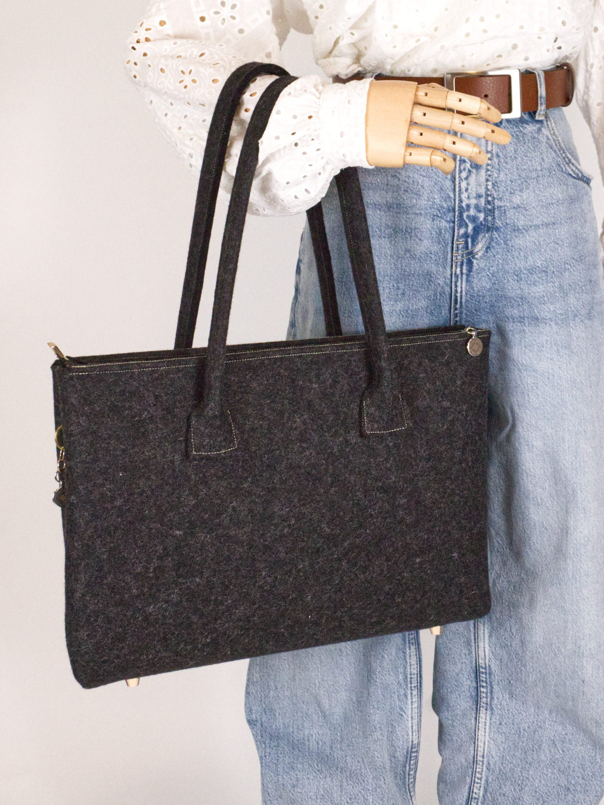 FINE FELT *F* die Business Shoulder-Bag, anthrazit-meliert