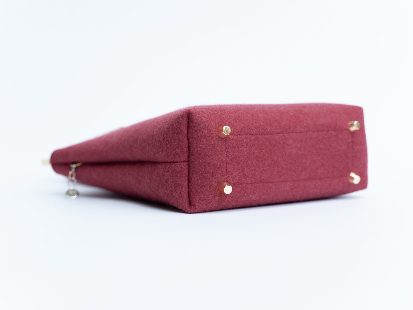 FINE FELT *G* Shoulder-Bag in Tuplenform, weinrot