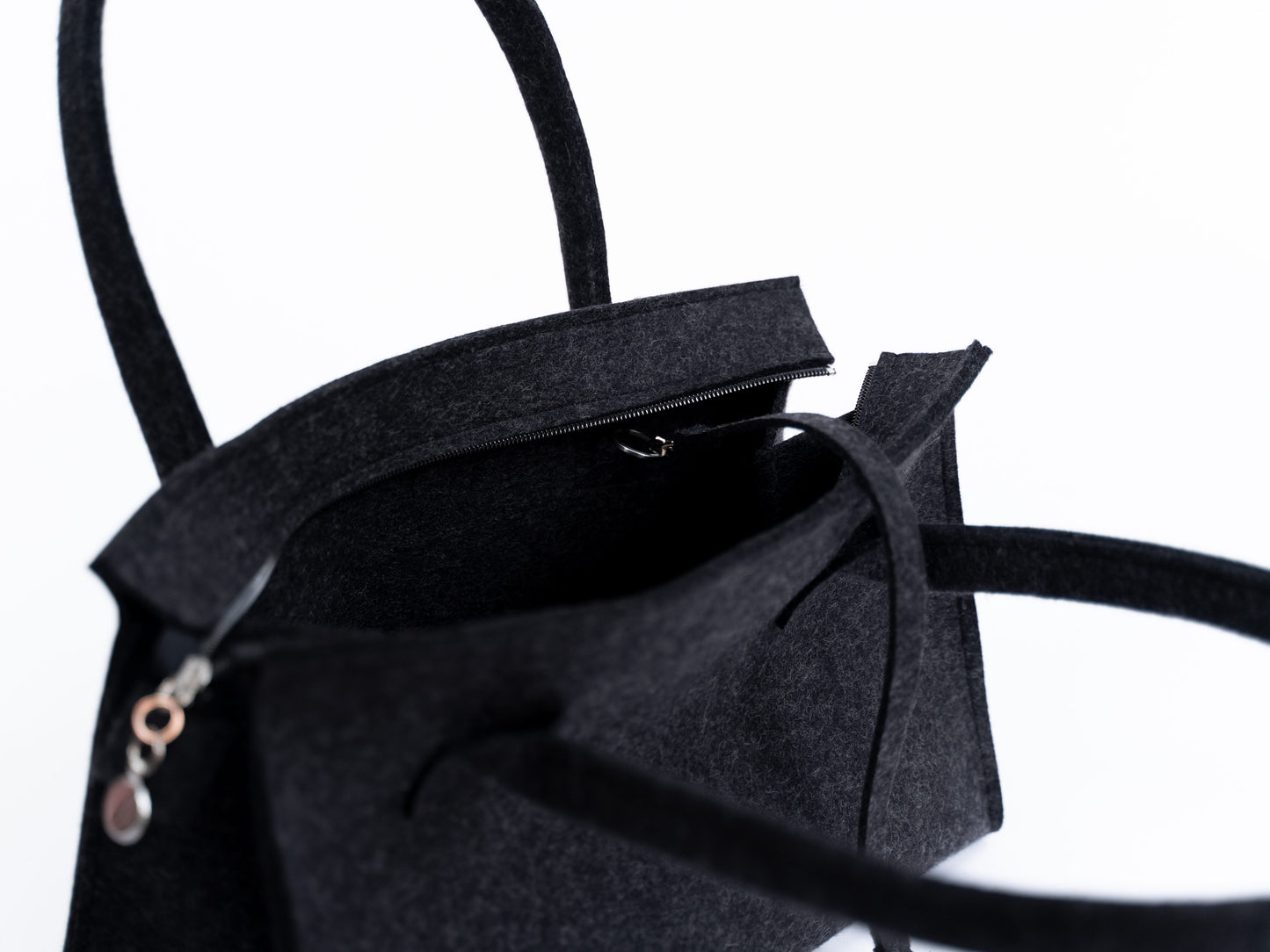 FINE FELT *L* Shoulder-Bag, anthrazit-meliert