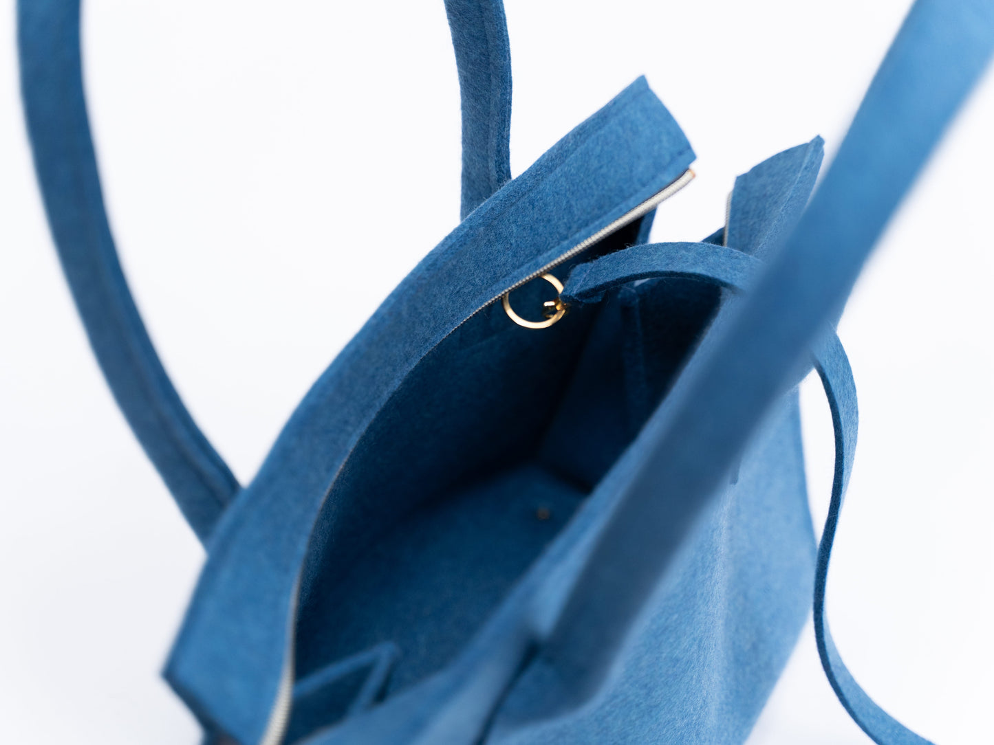 FINE FELT *L* Shoulder-Bag, jeansblau